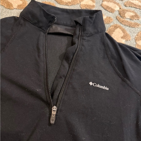 Columbia Black Half-Zip Long Sleeve Top - Picture 4 of 6